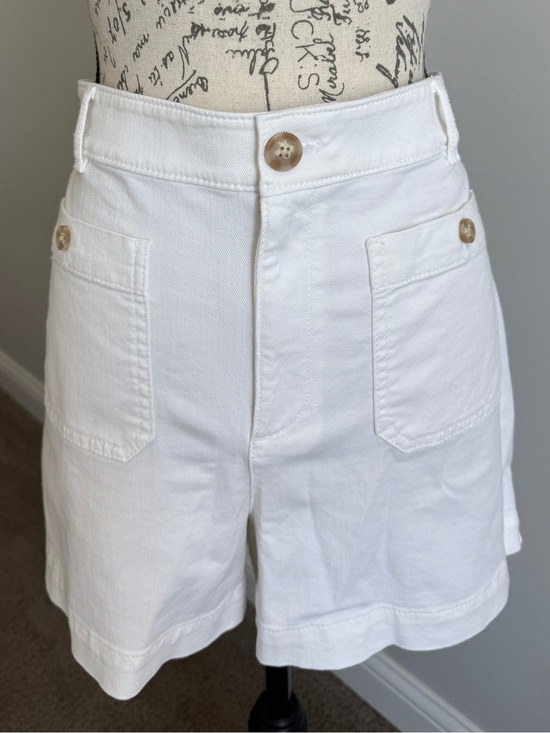 LOFT Pants - Loft Palmer White High-Waist Pocket Shorts